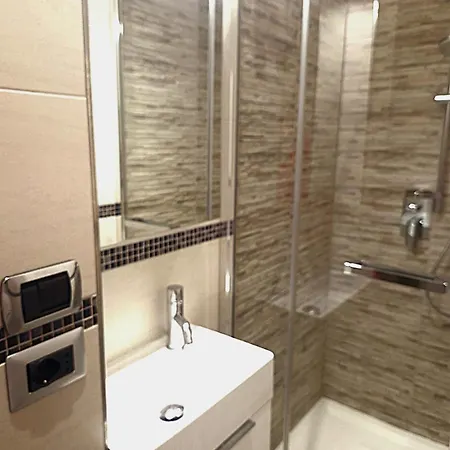 Appartement Metro Libia Boutique *